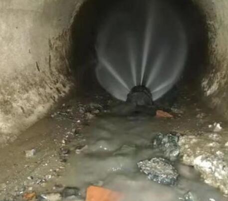 赵西垸林场市政管道清淤