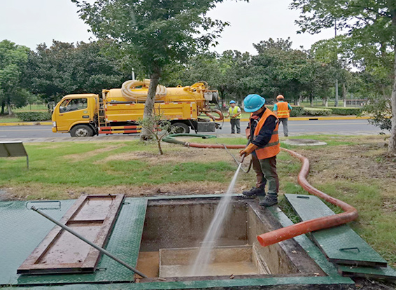 赵西垸林场化油池清理
