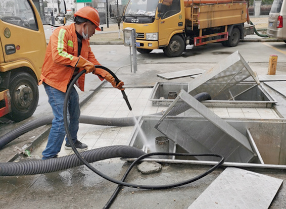 赵西垸林场隔油池清理